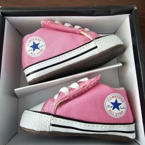 NIB CONVERSE Cribsters Infant Sneakers in Bright Pink